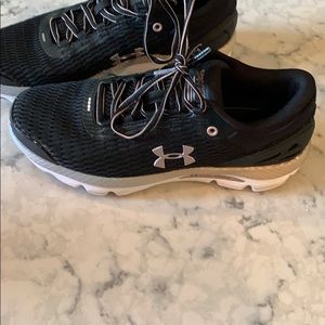 under armour rose gold shoes
